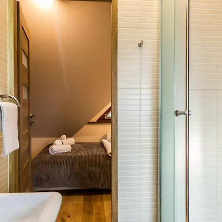 Styl Róża Pustyni, Centrum Miasta Apartament *