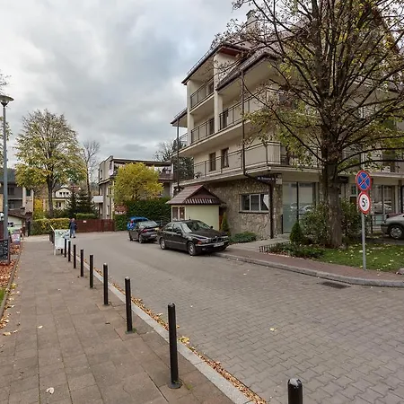Styl Roza Pustyni, Centrum Miasta Zakopane