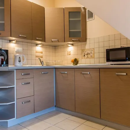 Styl Róża Pustyni, Centrum Miasta Apartamento