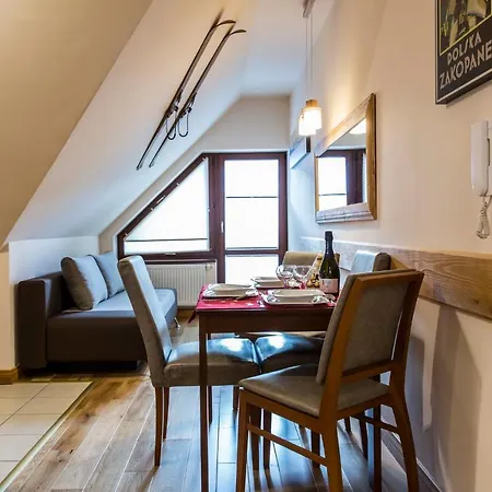 Styl Róża Pustyni, Centrum Miasta Apartamento