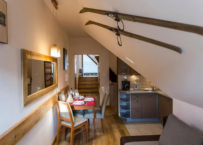 Styl Roza Pustyni, Centrum Miasta